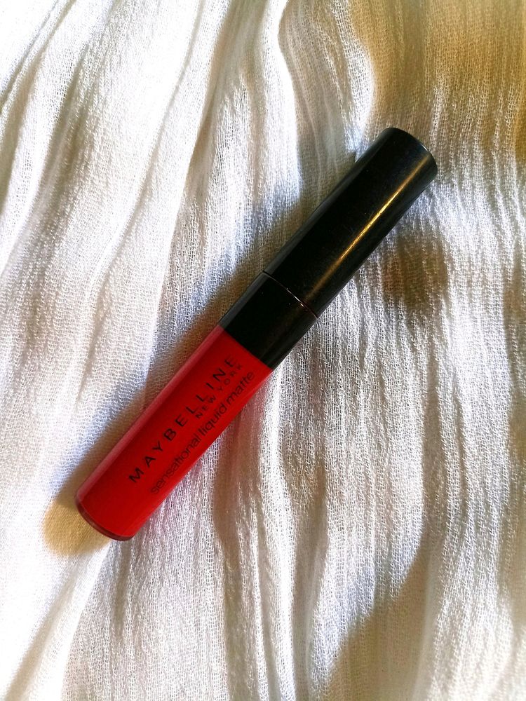 ( NEW UNUSED ) MAYBELLINE LIPSTICK