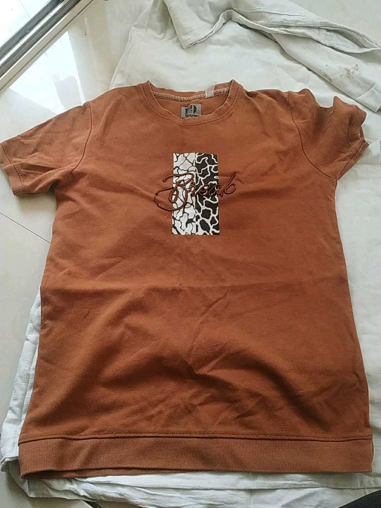 Brown Tshirt