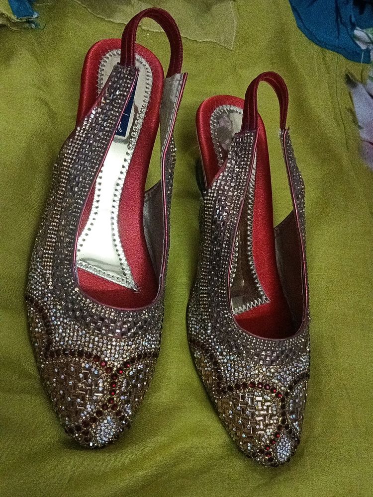 Super Heels Shadi Wedding Ware