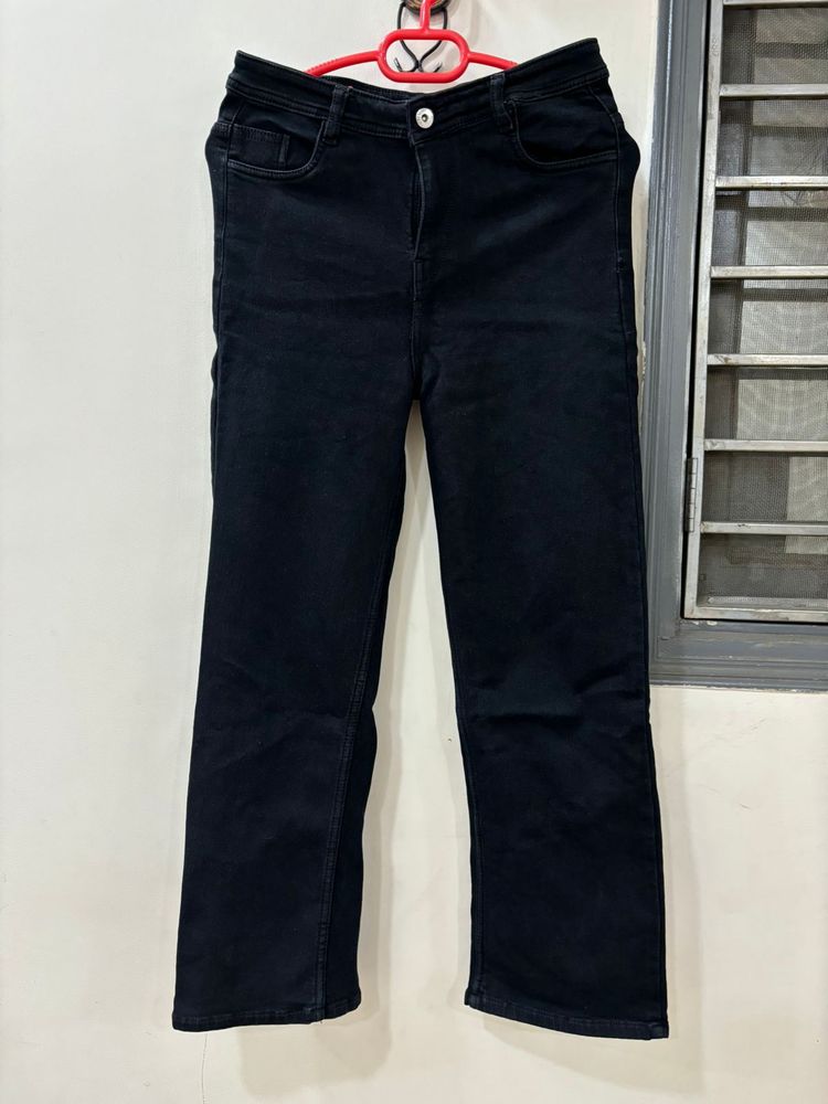 Black Fitted Jeans