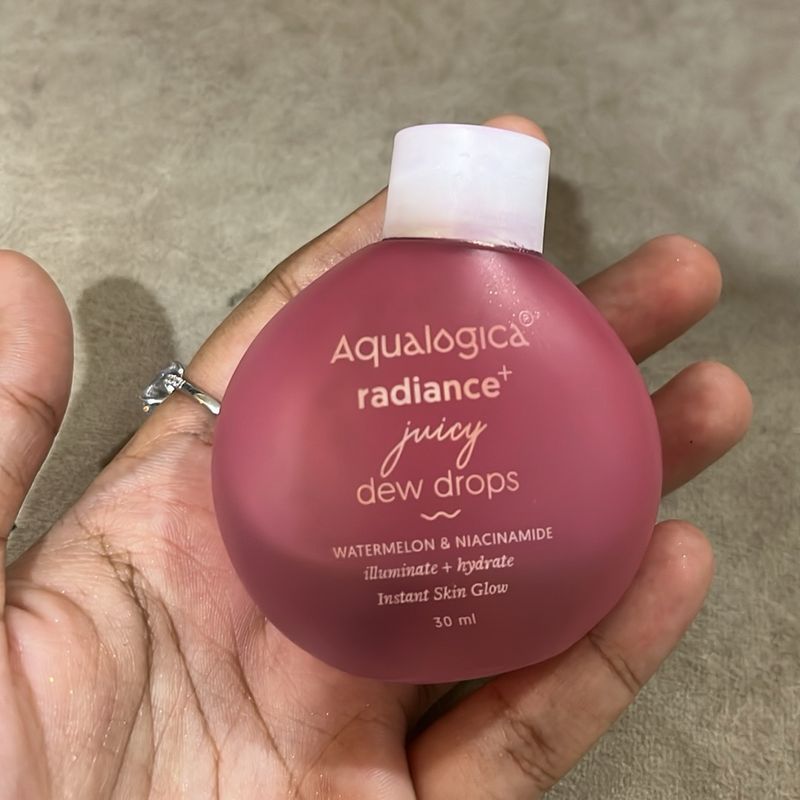 Aqualogica Radiance+ Juicy Dew Drops