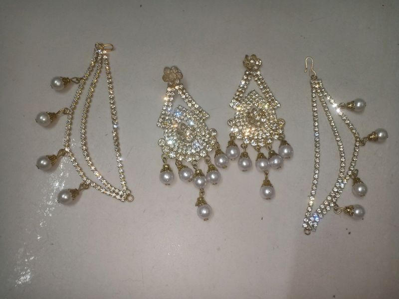 Earings White Nd Golden