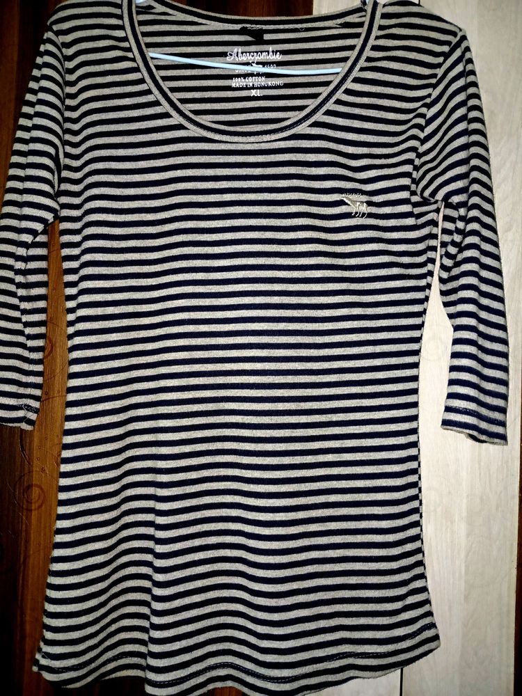 Black And White Stripped Tshirt