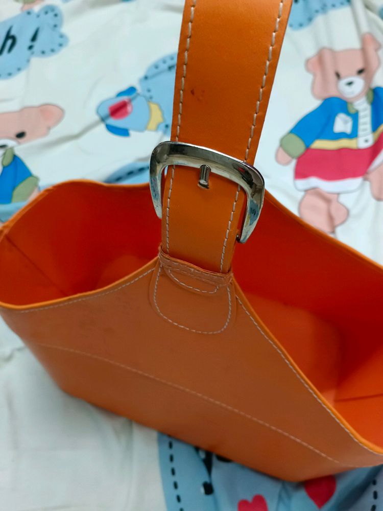 Vibrant Orange Picnic Handbag – Perfect for Stylis