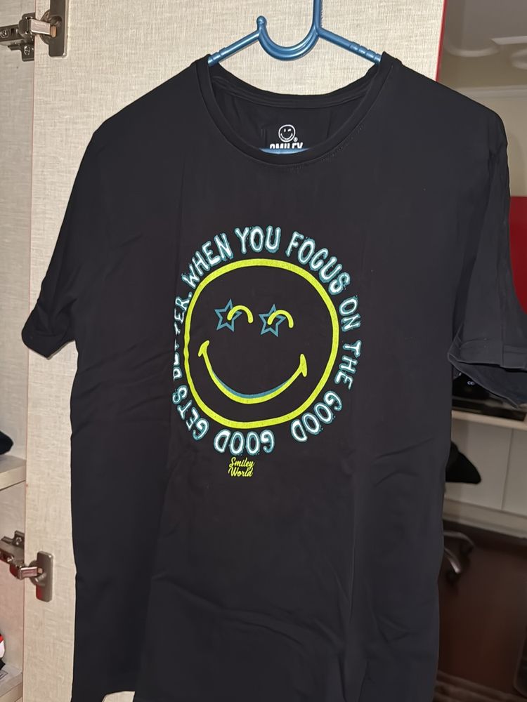 Smiley Tshirt (M size)