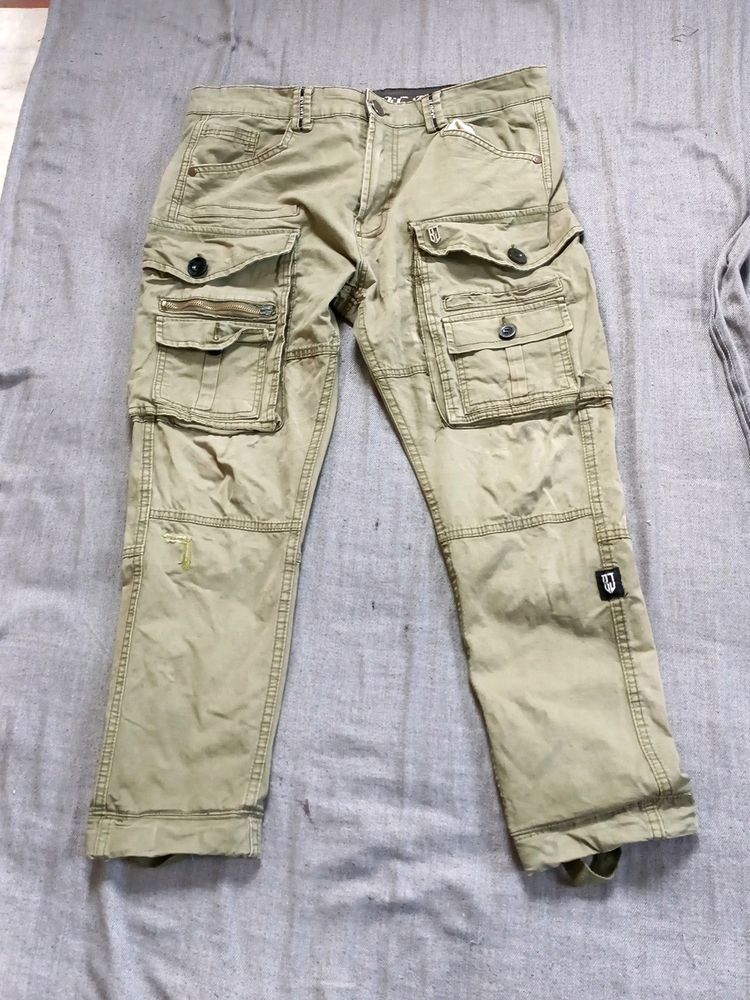 Cargo Pant Little Bit Torn