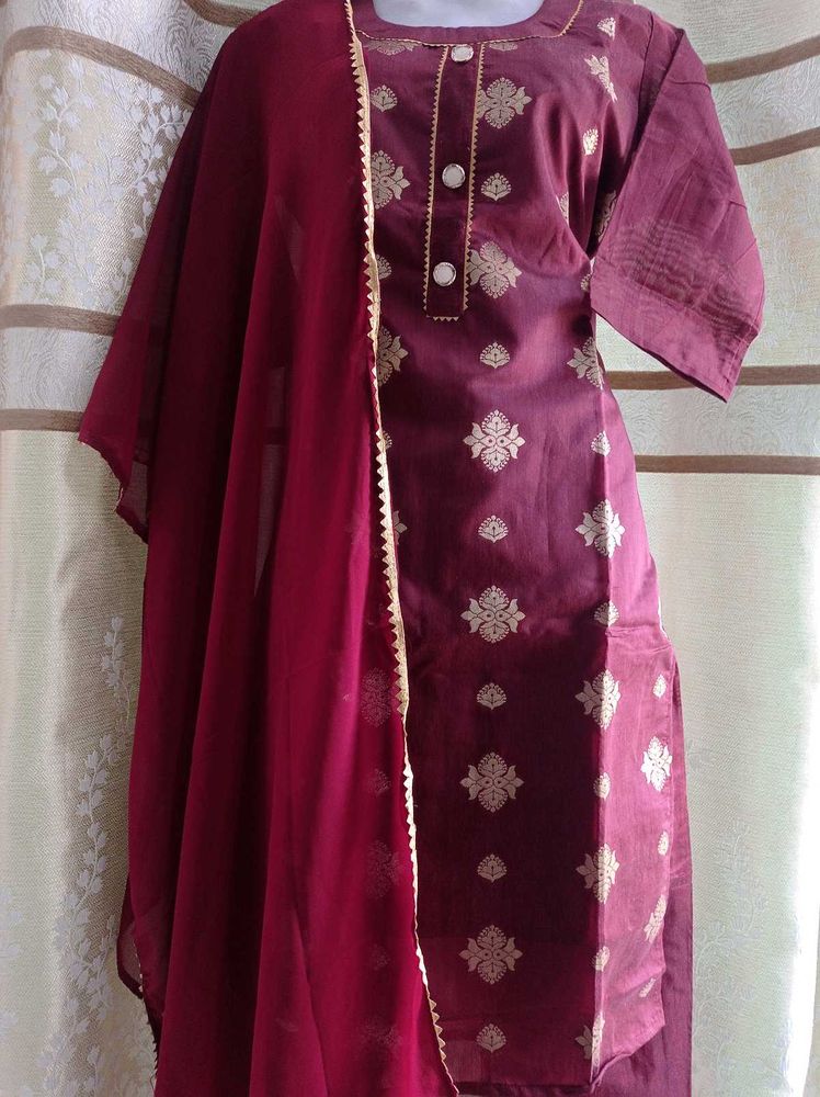 Kurta Set With Dupatta