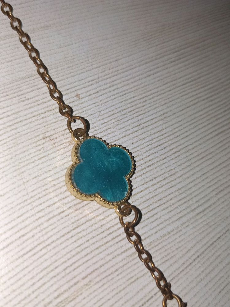 Turquoise Bracelet With Gold Plated Chain