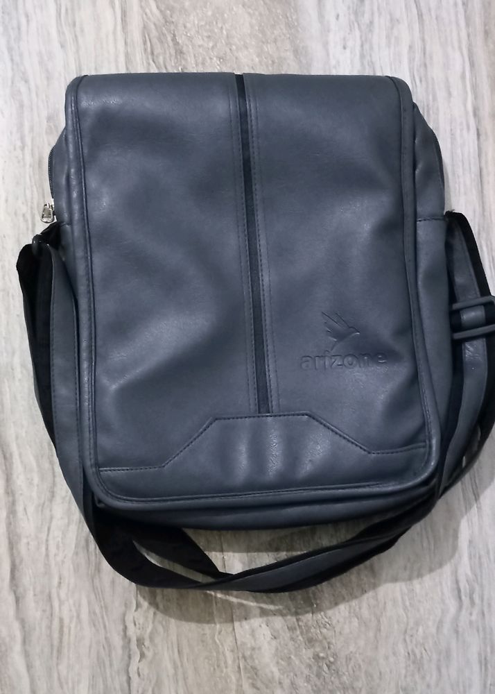 College Hand Bag For Boys Or Also Can Use Modern G