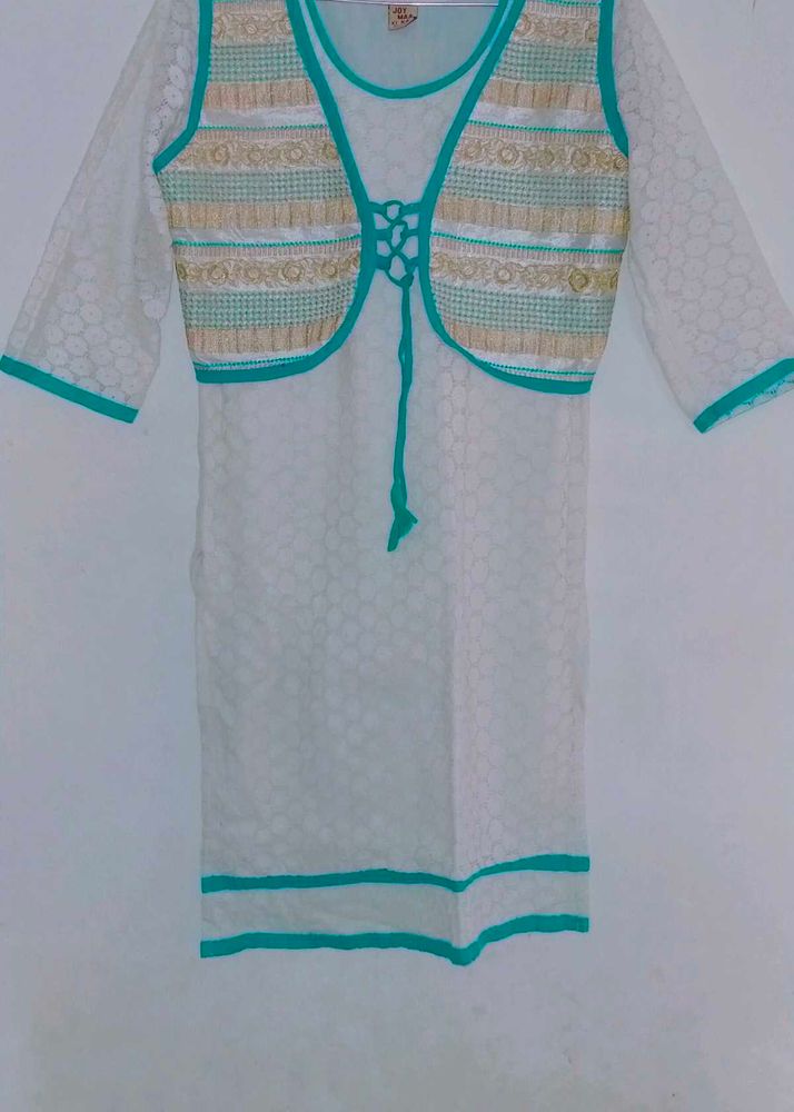 Women Ethnic Kurta With Beautiful Jacket 💙