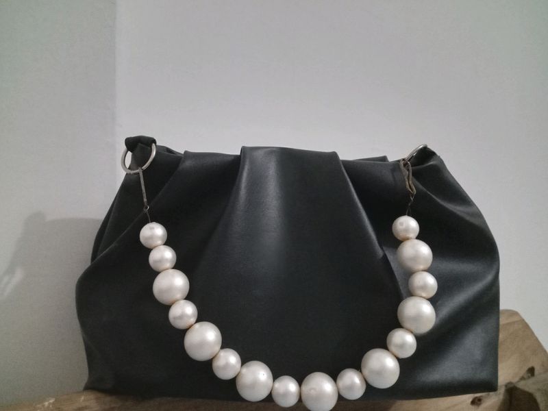 Black Handbags For Women