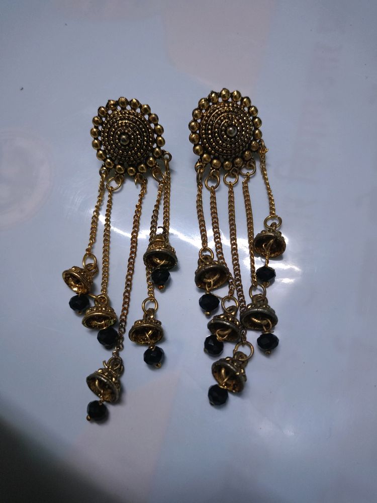 Earrings (Jhumka)