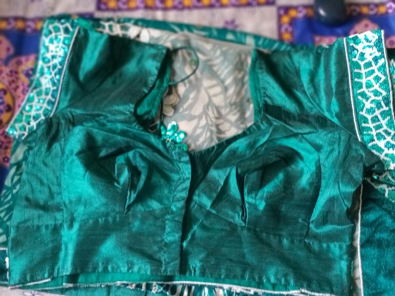 New Branded Saree With Blouse