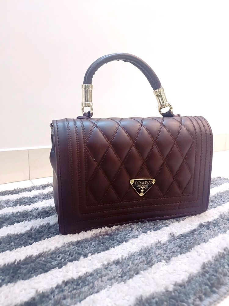 Prada Luxary Handbag 👜