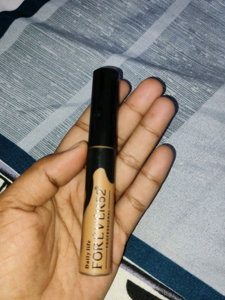 Forever 52 Concealer