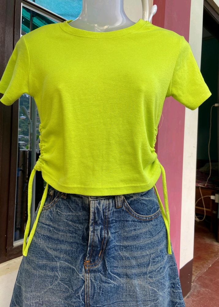 Lime Green Crop Top 🎀