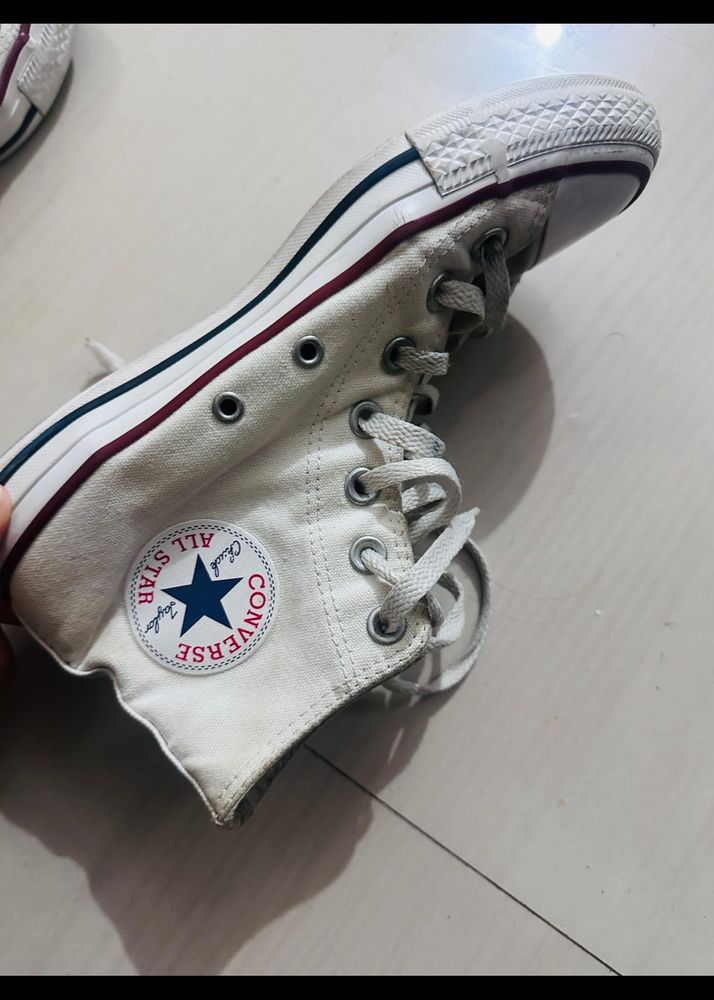 Converse Chuck taylors