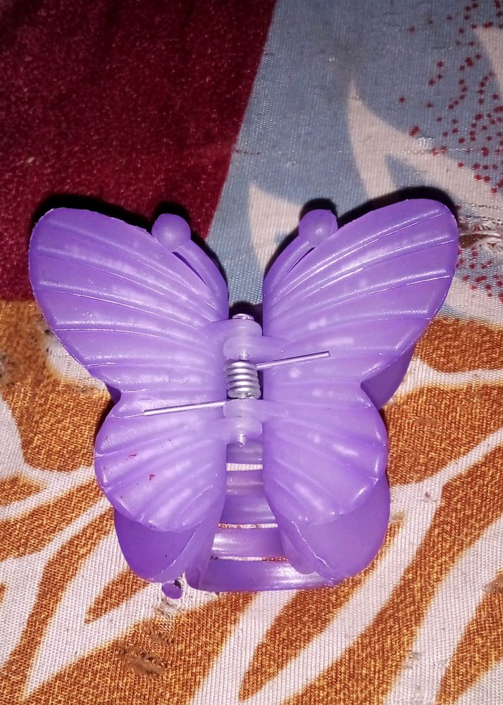 Korean Butterfly Hair Clip 🦋