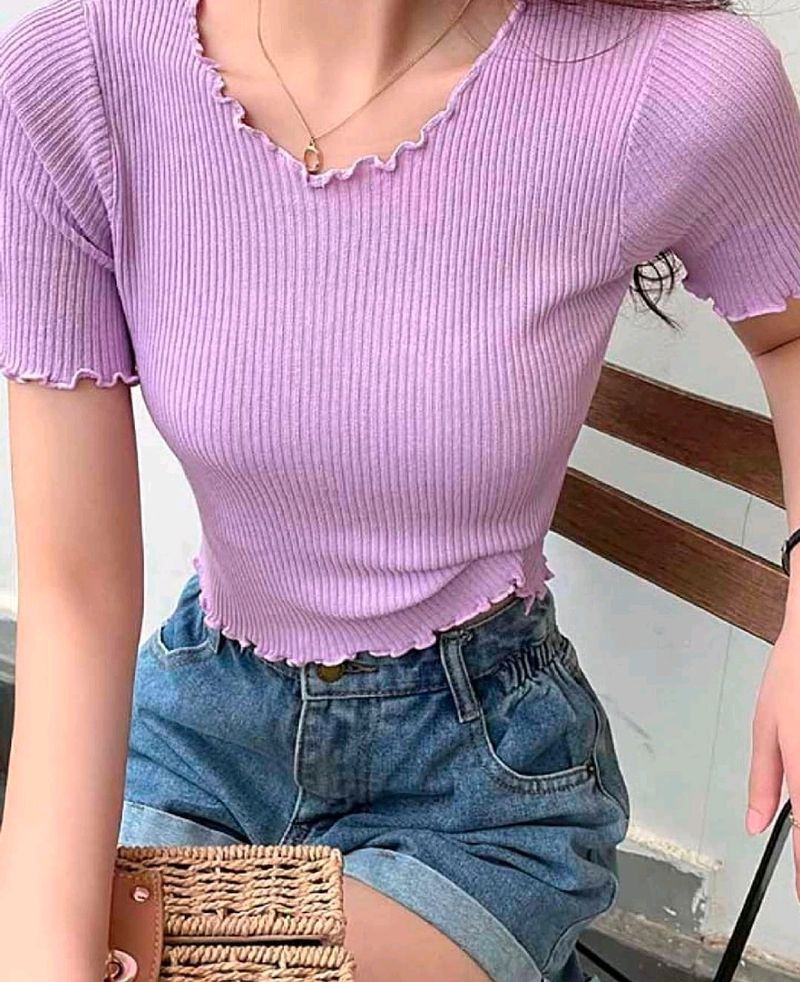 KOREAN TEE/TOP