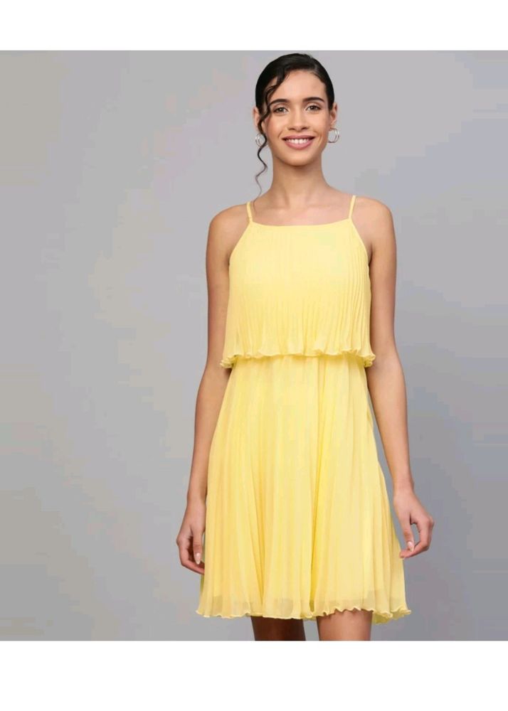 YELLOW DRESS