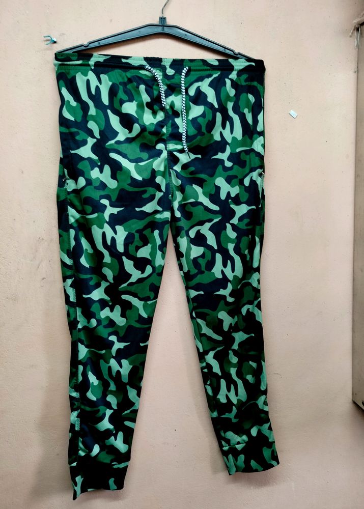 ADSHL Men Solid Green Army Track Pant