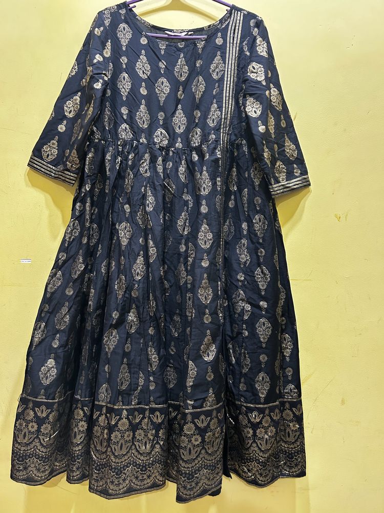 Avaasa Block Print Black A-line Kurta Size XL