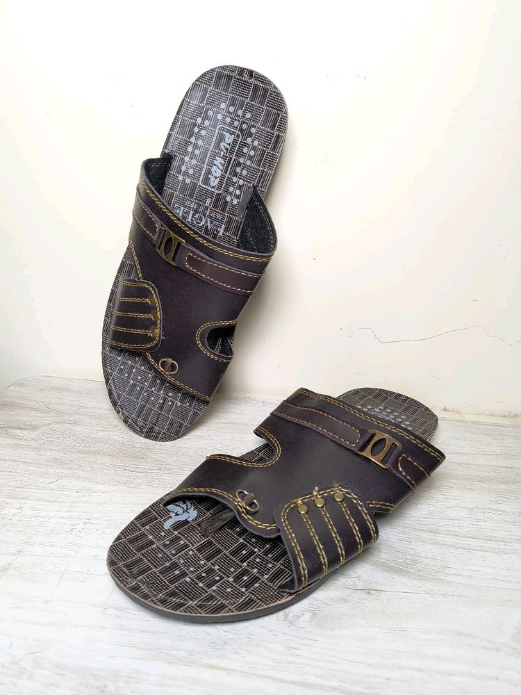 New Men's Trending Fashion Design Slipper