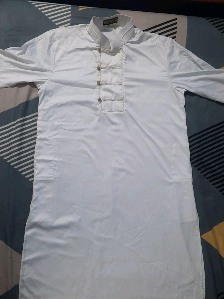 White Tailored Kurta And Pajama Set For Men.