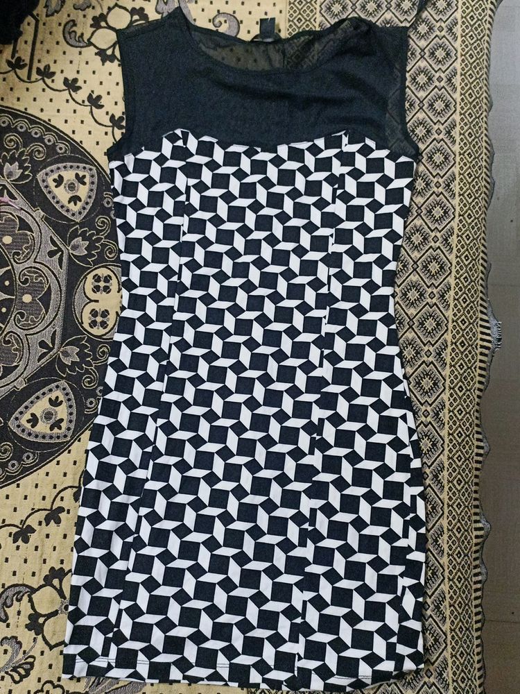 Black & White Bodycon Dress