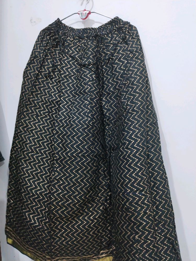 Z Black Brand New Skirt