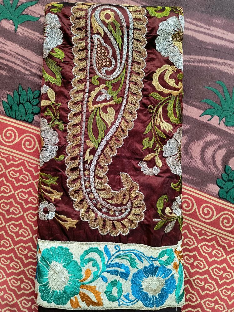 Embroidered Silk Sarees With Blouse Piece