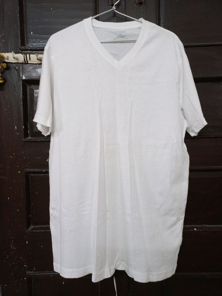 White V Neck Tshirt