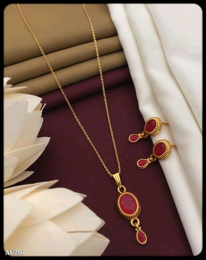 Pendant Set