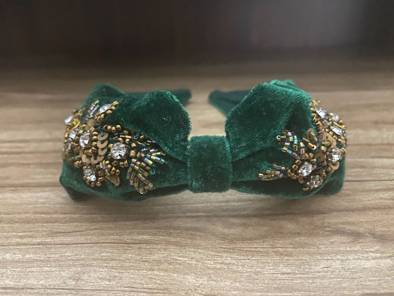 Green Embellished Velvet Headband