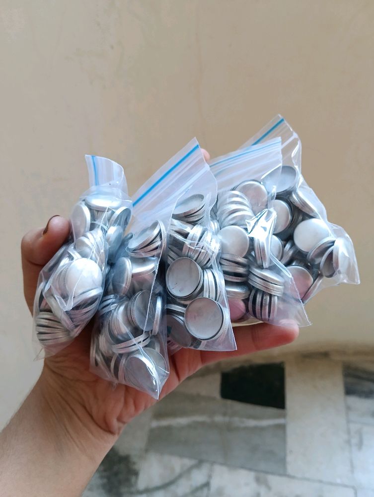 300 pcs Button Die