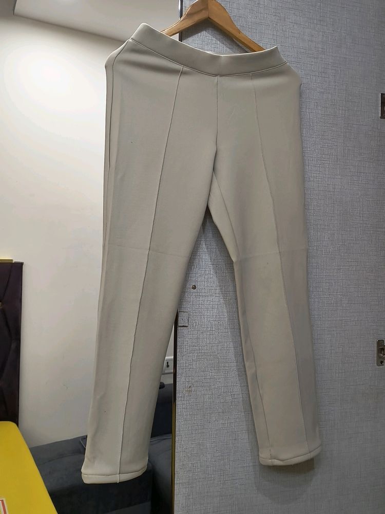 I Want To Sell This Trousers