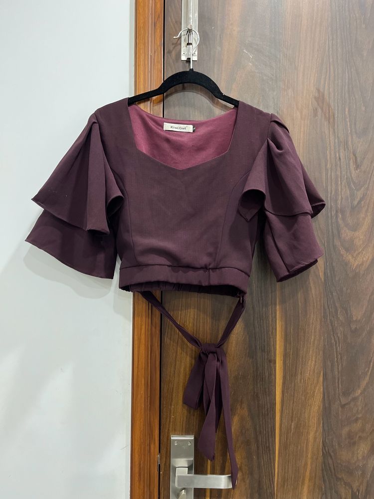 Ruffled Sleeve Vine Crop Top