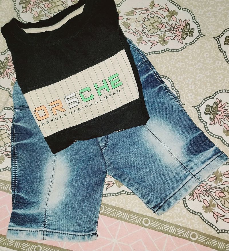 Blue Denim Short And Black T-shirt