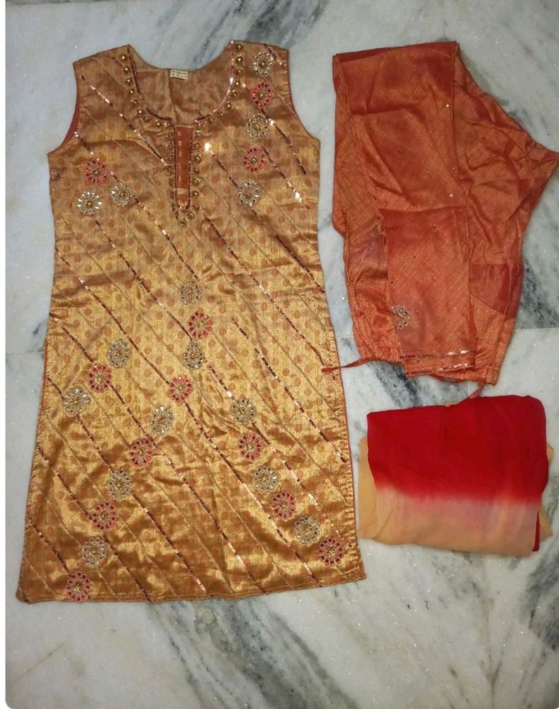 Women Festival Kurta Sets