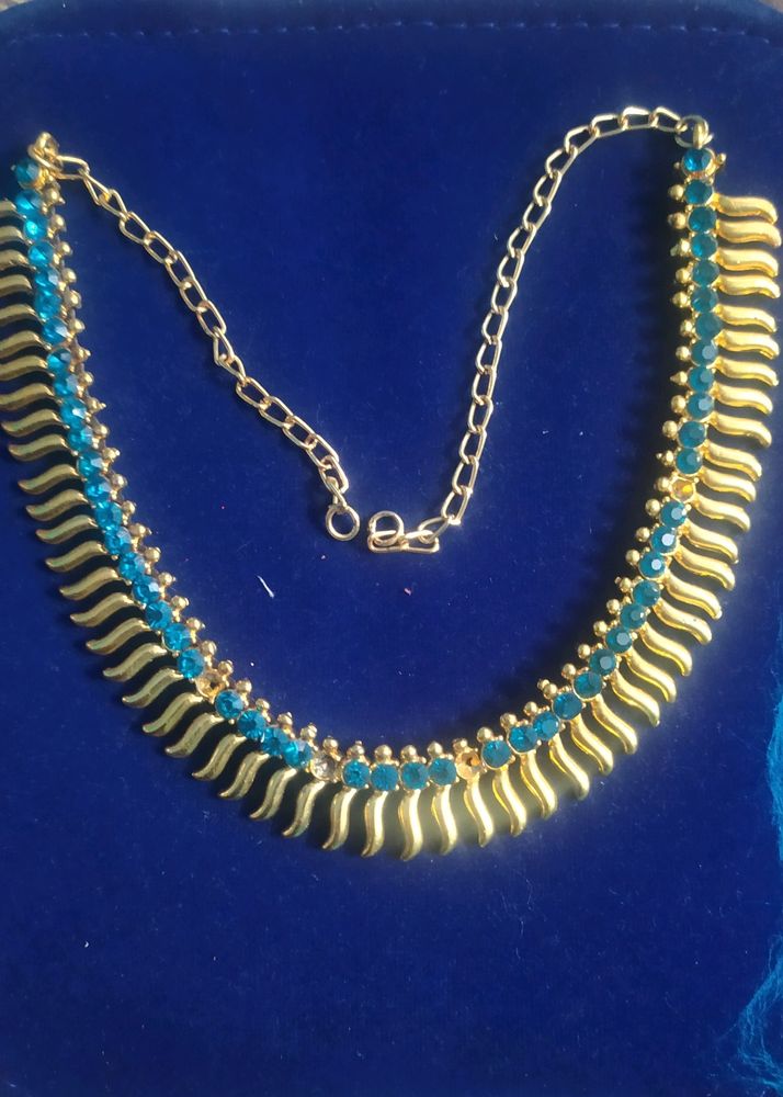 Traditional Blue Stone Necklace