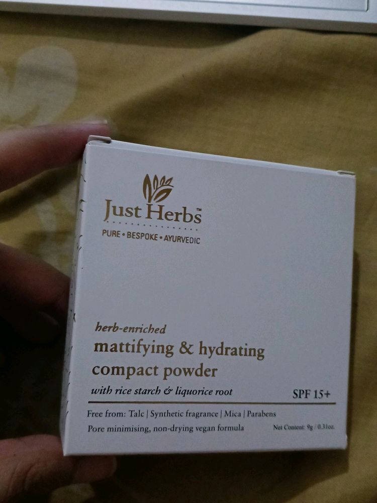 Just Herbs Compact Powder