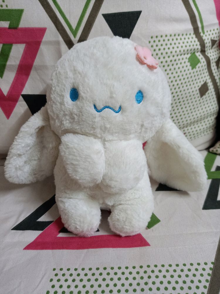 Non-authentic Cinnamoroll Plushie