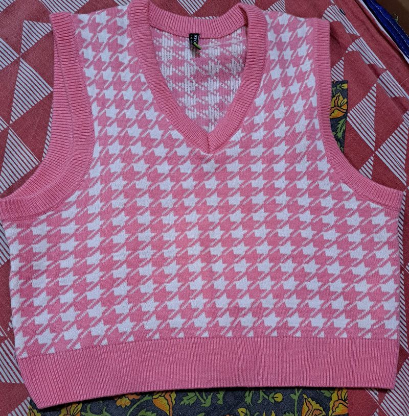 Crop Sweater Vest