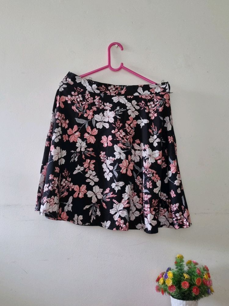 New Sera Floral Skirt