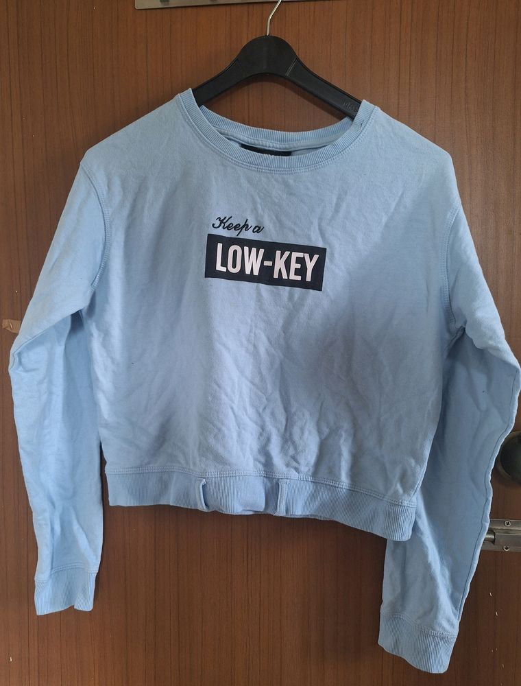 MAX - Light Blue Printed Cropped Sweatshirt