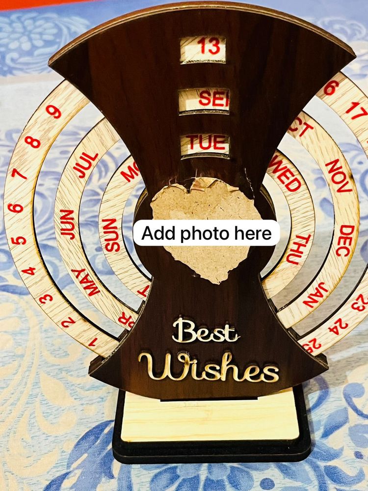 Calender Wheel with stand and Photo space