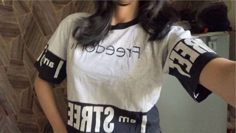 Women’s Boxy Crop T-shirt