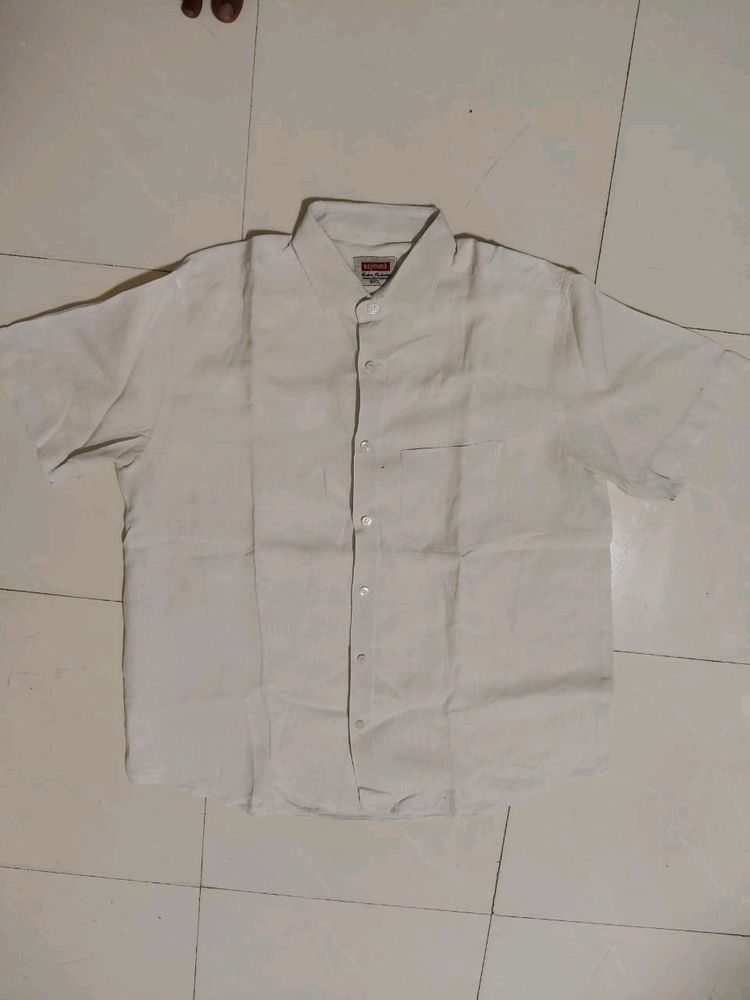 Classic White Short-Sleeved Button-Up Shirt