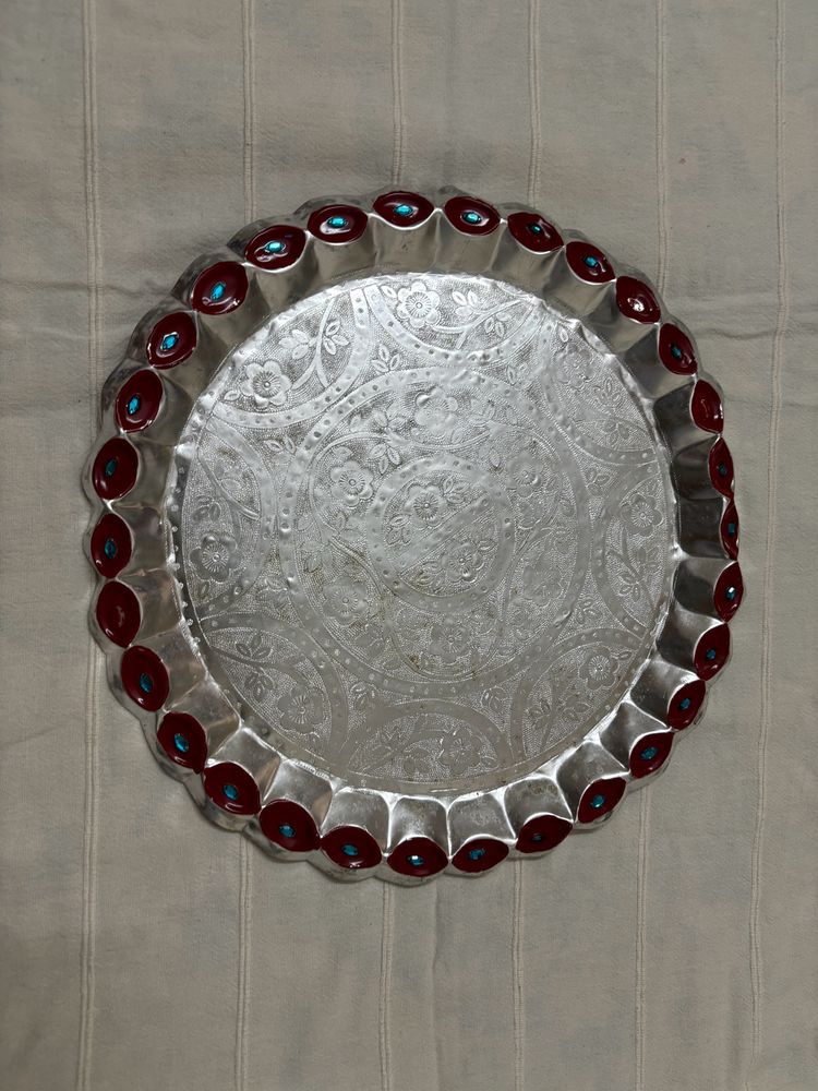 Decorative Round Silver Platted Finished Tray