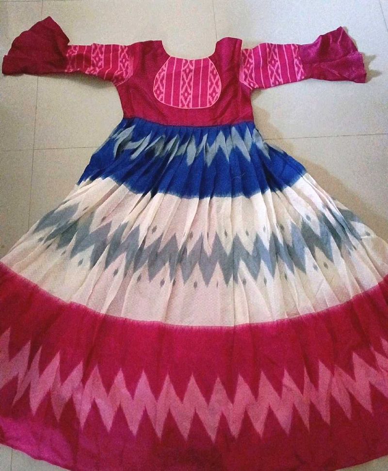 💥🆕️ Ikat and Patola Print Ethnic Silk Gown